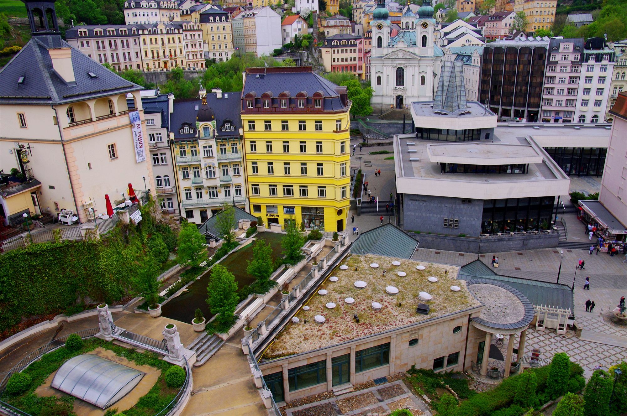 Hotel Ester KLV Exterior foto